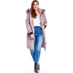 Kurtka z kapturem beżowy. Brązowe kurtki damskie Tagless, plus size, bez wzorów, z kapturem. Za 167,44 zł.