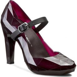 Półbuty UNITED NUDE - Lo Res Pump 100293321 Burgundy. Czerwone półbuty damskie skórzane marki United Nude, eleganckie, na obcasie. W wyprzedaży za 439,00 zł.
