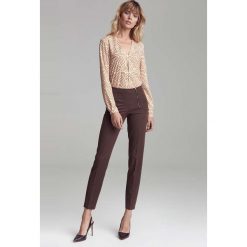 Brązowe Eleganckie Spodnie w Kant z Widocznym Zamkiem. Pomarańczowe spodnie męskie NIFE, s, bez wzorów, z elastanu, eleganckie. Za 179,90 zł.