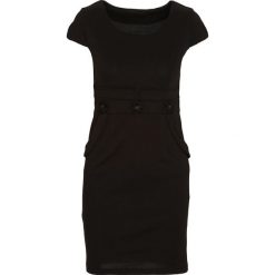 Czarna Sukienka Service. Czarne sukienki damskie Born2be, do pracy, xl, bez wzorów, eleganckie, z okrągłym kołnierzem, bez rękawów, mini, dopasowane. Za 34,99 zł.