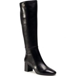 Kozaki AIGNER - Sarah 2A 1202370 Black 001. Czarne kozaki damskie Aigner, ze skóry, bez obcasa, na obcasie, bez zapięcia. Za 1799,00 zł.