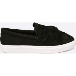 Steve Madden - Tenisówki. Szare tenisówki damskie Steve Madden, z gumy. W wyprzedaży za 149,90 zł.