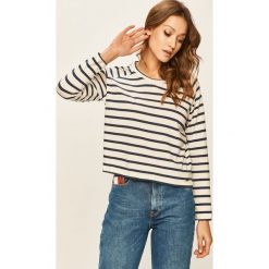 Pepe Jeans - Longsleeve Evelyn. Niebieskie bluzki damskie Pepe Jeans, s, bez wzorów, z bawełny, casualowe, z okrągłym kołnierzem, z długim rękawem. W wyprzedaży za 139,90 zł.
