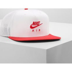 Czapki damskie: Nike Sportswear PRO AIR Czapka z daszkiem white/university red/black/university red