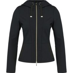 Kurtka przejściowa Geox Roose Mid Jkt W9221P T2543 F4386. Niebieskie kurtki damskie Geox, bez wzorów, z elastanu, bez kaptura. W wyprzedaży za 469,00 zł.