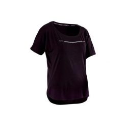 Koszulka krótka do tańca nowoczesnego damska. Czarne bluzki damskie do fitnessu marki DOMYOS, z elastanu, z krótkim rękawem. Za 49,99 zł.