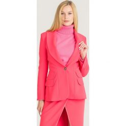 ŻAKIET Elisabetta Franchi. Różowe marynarki damskie z materiału. Za 1109,50 zł.