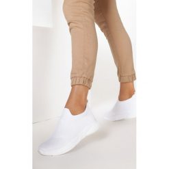 Białe Sneakersy Fontamala. Białe sneakersy damskie Born2be. W wyprzedaży za 89,99 zł.