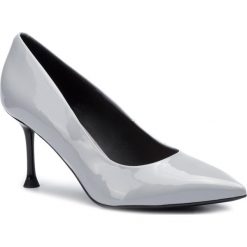 Szpilki GINO ROSSI - Kumi DCI668-CM7-JE00-8500-0 90. Szare półbuty damskie Gino Rossi, bez wzorów, ze skóry, eleganckie, bez obcasa, na obcasie, bez zapięcia. W wyprzedaży za 239,00 zł.
