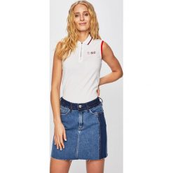 Tommy Jeans - Top. Niebieskie bluzki damskie Tommy Jeans, s, z aplikacjami, z bawełny, bez kołnierzyka, bez rękawów. W wyprzedaży za 159,90 zł.