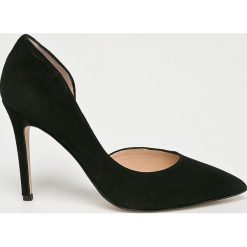 Solo Femme - Szpilki. Czarne szpilki Solo Femme, bez wzorów, ze skóry, bez obcasa, na obcasie, bez zapięcia. W wyprzedaży za 279,90 zł.