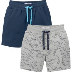 Bermudy dresowe chłopięce (2 pary) bonprix niebieski gładki + szary melanż z nadrukiem. Niebieskie dresy chłopięce bonprix, na lato, z nadrukiem, z dresówki. Za 75,98 zł.