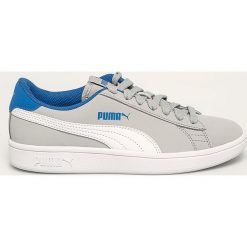 Puma - Buty dziecięce Smash v2 Buck. Szare trampki chłopięce Puma, bez wzorów, ze skóry ekologicznej, sportowe, na sznurówki. W wyprzedaży za 129,90 zł.