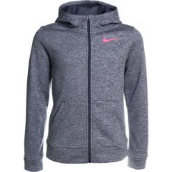 Nike Performance THERMA Kurtka sportowa thunder blue/heather/racer pink. Szare kurtki dziewczęce marki Nike Performance, z materiału. W wyprzedaży za 131,40 zł.