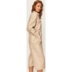 Dkny - Kombinezon. Brązowe kombinezony damskie DKNY, na co dzień, s, bez wzorów, ze lnu, casualowe, bez kołnierzyka, z długim rękawem, długie. W wyprzedaży za 759,90 zł.