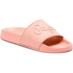 Klapki PEPE JEANS - Flap Bass PLS70049 Coral 179. Różowe klapki damskie Pepe Jeans, bez wzorów, z jeansu, bez obcasa. Za 129,00 zł.
