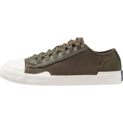 GStar RACKAM SCUBA Sneakersy niskie combat. Zielone trampki męskie G-Star, bez wzorów, ze skóry ekologicznej, bez zapięcia. Za 429,00 zł.