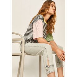 Answear - Jeansy. Niebieskie jeansy damskie ANSWEAR, s, z podwyższonym stanem. Za 159,90 zł.
