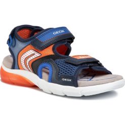 Sandały GEOX - J S.Flexyper B.B J029DB 014BU C0659 D Navy/Orange. Niebieskie sandały chłopięce Geox, ze skóry ekologicznej, bez zapięcia. Za 329,00 zł.