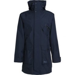 Jack Wolfskin HAYWARD PARKA Parka night blue. Niebieskie kurtki sportowe męskie Jack Wolfskin, xl, bez wzorów, z poliesteru, bez kaptura. W wyprzedaży za 853,30 zł.