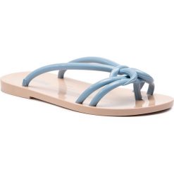 Japonki MELISSA - Saudade Ad 32430 Beige/Blue 51619. Niebieskie klapki damskie Melissa, bez wzorów, z tworzywa sztucznego, bez obcasa, na obcasie. W wyprzedaży za 149,00 zł.