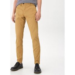 Spodnie chino - Beżowy. Brązowe spodnie męskie House, s, bez wzorów. Za 89,99 zł.