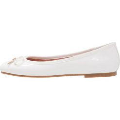 Baleriny damskie lakierowane: Tamaris Baleriny white