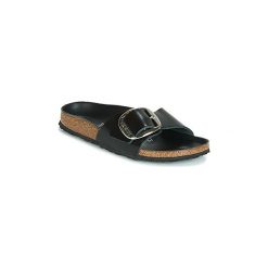 Klapki Birkenstock MADRID BIG BUCKLE. Czarne klapki damskie Birkenstock, bez wzorów, bez obcasa. Za 439,00 zł.