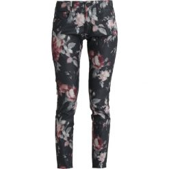 Freeman T. Porter DORYA Jeansy Slim Fit black. Niebieskie jeansy damskie relaxed fit marki Freeman T. Porter. Za 379,00 zł.