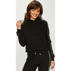 Tally Weijl - Bluza. Czarne bluzy damskie TALLY WEIJL, s, z nadrukiem, z bawełny, bez rękawów, z kapturem. W wyprzedaży za 69,90 zł.