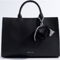Torba City Bag - Czarny. Czarne torebki klasyczne damskie Mohito. Za 139,99 zł.