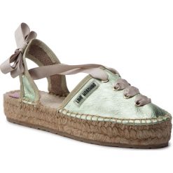 Espadryle LOVE MOSCHINO - JA10213G07JC0800 Laminato Acqua. Zielone espadryle damskie Love Moschino, bez wzorów, ze skóry, bez obcasa. W wyprzedaży za 409,00 zł.