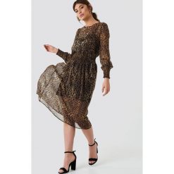 NA-KD Boho Sukienka midi z marszczeniami - Multicolor. Szare sukienki damskie marki NA-KD Boho, bez wzorów, boho, bez kołnierzyka, z długim rękawem, długie, midi. Za 121,95 zł.
