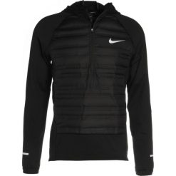 Nike Performance AEROLOFT Kurtka do biegania black/black/(metallic silver). Czarne kurtki sportowe męskie Nike Performance, xxl, bez wzorów, z poliesteru, bez kaptura, do biegania. W wyprzedaży za 539,25 zł.