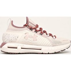 Under Armour - Buty Phantom SE Trek. Szare buty sportowe damskie Under Armour, bez wzorów, z gumy, sportowe, do biegania. Za 599,90 zł.
