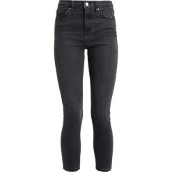 Topshop JAMIE NEW Jeans Skinny Fit washed black. Czarne rurki damskie marki Topshop, z elastanu. Za 229,00 zł.
