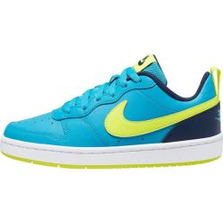 Nike buty chłopięce Court Borough Low 2 37,5 niebieski. Niebieskie buty chłopięce sportowe Nike, z gumy, z paskami. W wyprzedaży za 199,00 zł.