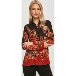 Desigual - Koszula. Bluzki damskie Desigual, s, bez wzorów, z poliesteru, klasyczne, z klasycznym kołnierzykiem, z długim rękawem. Za 299,90 zł.
