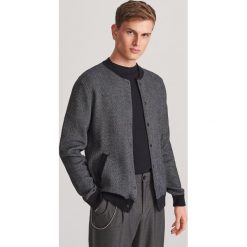 Sweter w jodełkę - Wielobarwny. Swetry męskie Reserved, s, bez wzorów, bez kołnierzyka, bez kaptura. Za 139,99 zł.