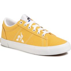 Tenisówki LE COQ SPORTIF - Verdon Plus 2010069 Mineral Yellow. Żółte półbuty damskie le coq sportif, bez wzorów, z gumy, bez obcasa, na płaskiej podeszwie, bez zapięcia. Za 279,00 zł.