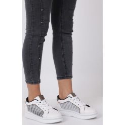Beżowe buty sportowe sneakersy sznurowane z siateczką Casu 7-K682A. Brązowe sneakersy damskie Casu. Za 59,99 zł.