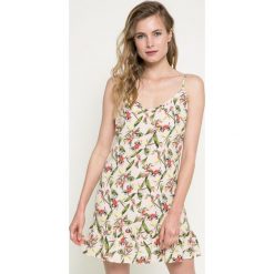 Answear - Sukienka. Szare sukienki ANSWEAR, na co dzień, l, z poliesteru, casualowe, z okrągłym kołnierzem, mini, proste. W wyprzedaży za 49,90 zł.