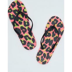 Japonki w panterkę - Wielobarwny. Klapki damskie Sinsay, bez wzorów, bez obcasa. Za 9,99 zł.