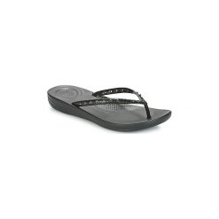 Japonki FitFlop IQUSHION ERGONOMIC FLIP FLOPS CRYSTAL. Czarne klapki damskie marki FitFlop, bez wzorów, bez obcasa. Za 143,20 zł.