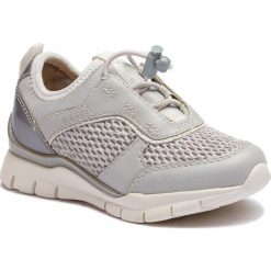 Sneakersy GEOX - J Sukie G. A J723GA 01454 C1010 Lt Grey. Szare półbuty dziewczęce Geox, bez zapięcia. W wyprzedaży za 159,00 zł.
