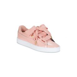 Buty Puma BASKET HEART PATENT W'S. Różowe trampki i tenisówki damskie Puma, bez wzorów, bez zapięcia. Za 300,30 zł.