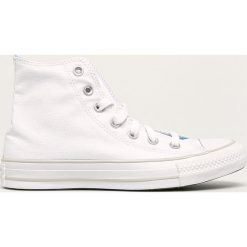 Converse - Trampki. Białe trampki i tenisówki damskie Converse, bez wzorów, z gumy, na sznurówki. W wyprzedaży za 219,90 zł.