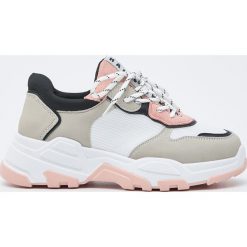 Sneakersy z kolorowymi panelami - Wielobarwny. Sneakersy damskie Sinsay. Za 79,99 zł.