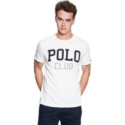 Koszulka w kolorze białym. Białe koszulki męskie Polo Club Men, xl, z nadrukiem, z bawełny, z okrągłym kołnierzem, bez rękawów. W wyprzedaży za 62,95 zł.