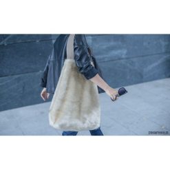 Torebki klasyczne damskie: ANJA Bag Beige Fur